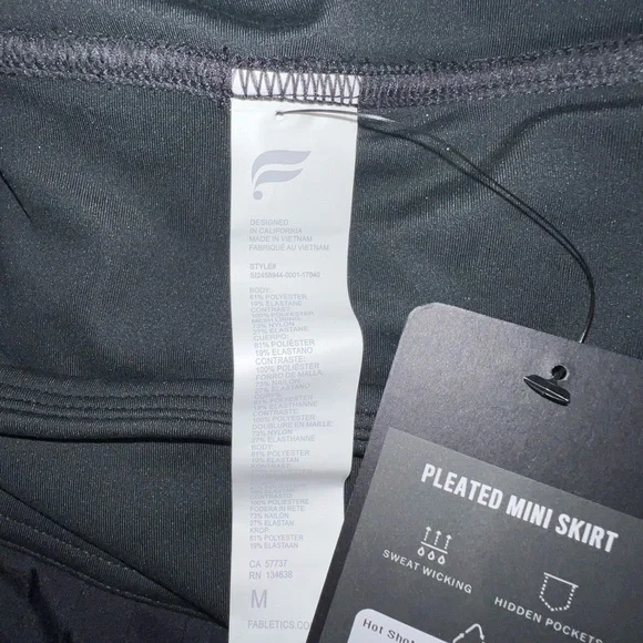 Fabletics Black Pleated Mini Skirt Women’s Medium - Picture 4 of 4
